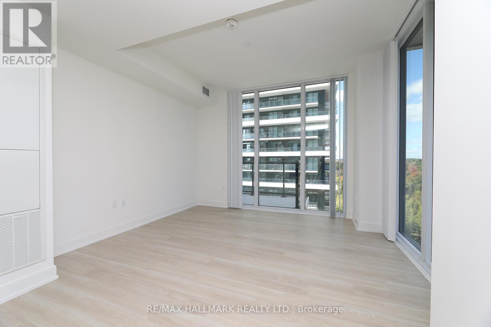 1037 - 20 Inn On The Park Drive, Toronto, Ontario  M3C 0P8 - Photo 14 - C12453422
