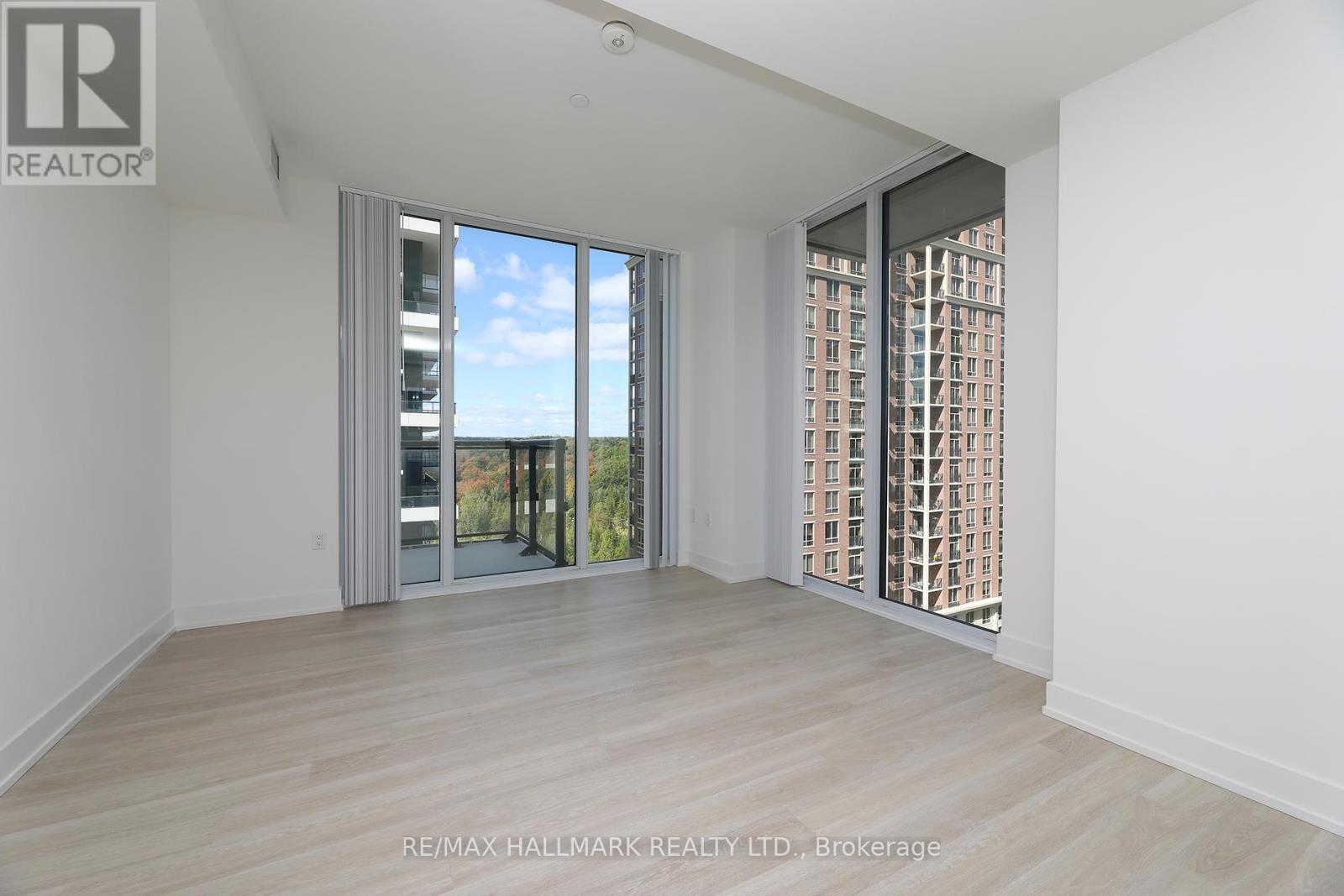1037 - 20 Inn On The Park Drive, Toronto, Ontario  M3C 0P8 - Photo 13 - C12453422