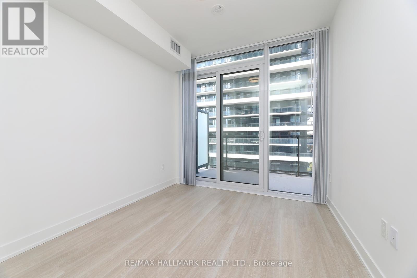 1037 - 20 Inn On The Park Drive, Toronto, Ontario  M3C 0P8 - Photo 24 - C12453422