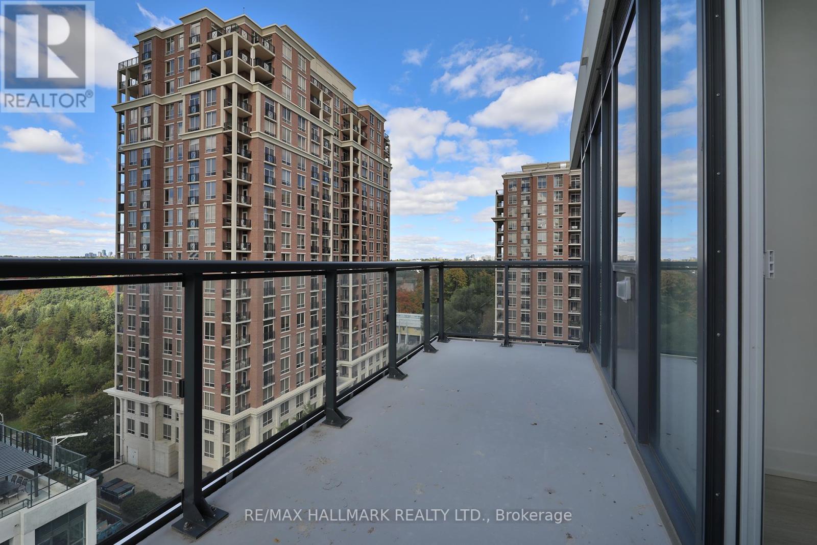 1037 - 20 Inn On The Park Drive, Toronto, Ontario  M3C 0P8 - Photo 26 - C12453422