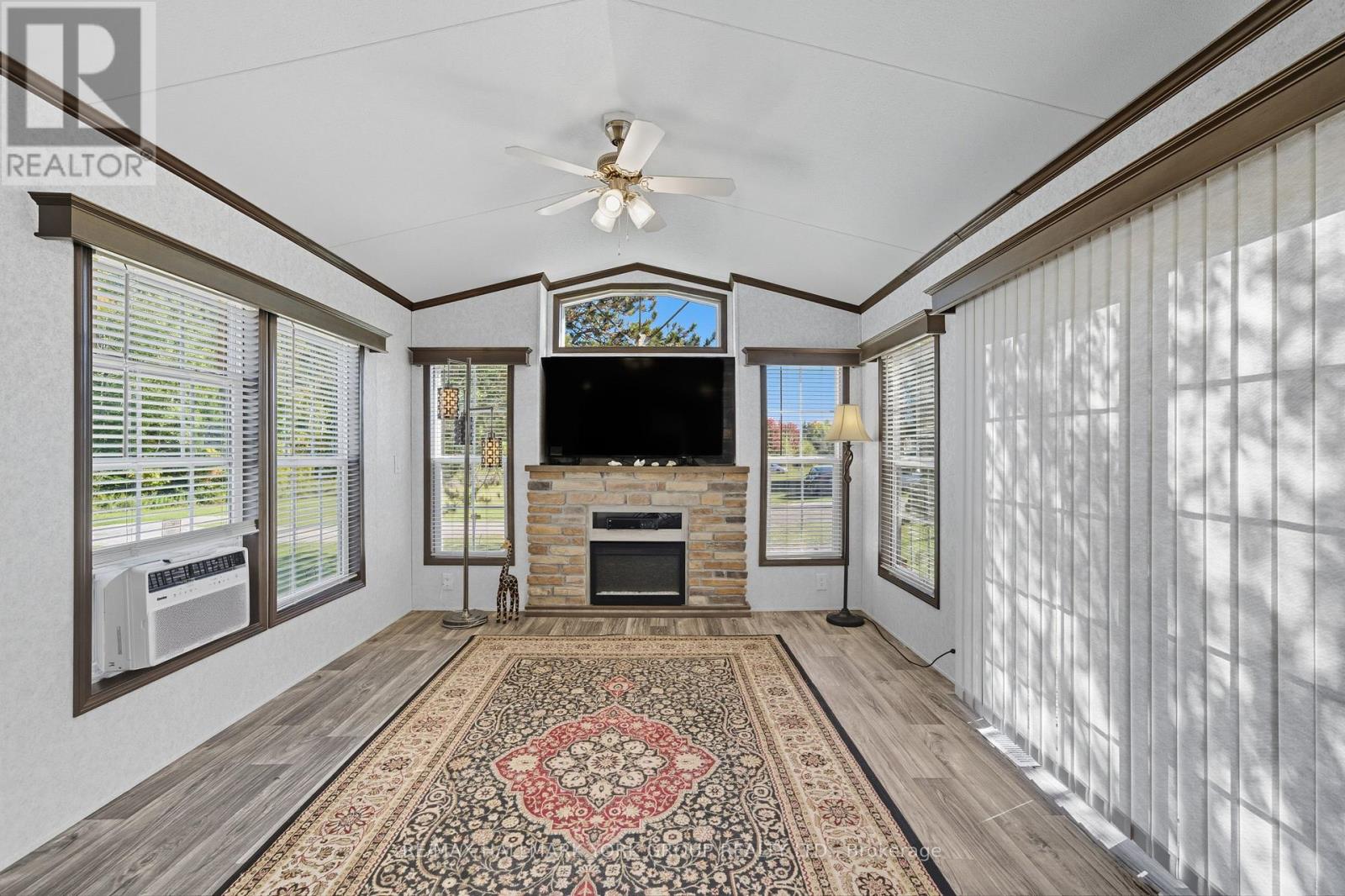 Lot #154 - 21469 On-48, East Gwillimbury, Ontario  L0G 1M0 - Photo 7 - N12429614