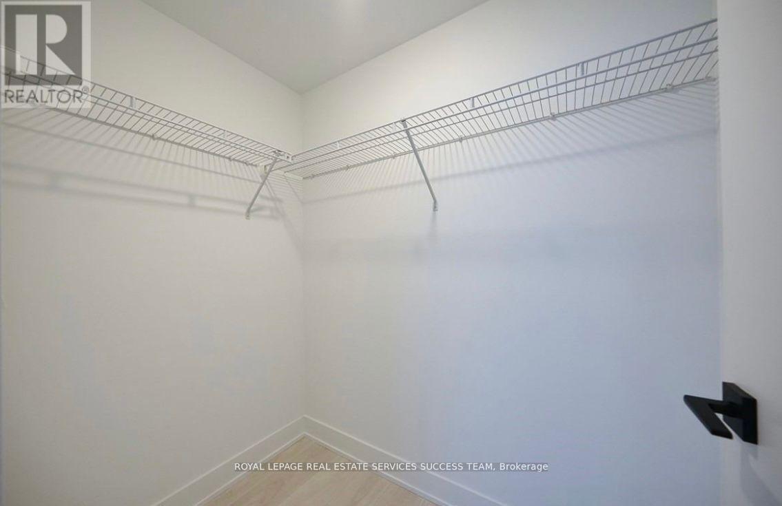 1301 - 2481 Taunton Road, Oakville, Ontario  L6H 3R7 - Photo 13 - W12453644