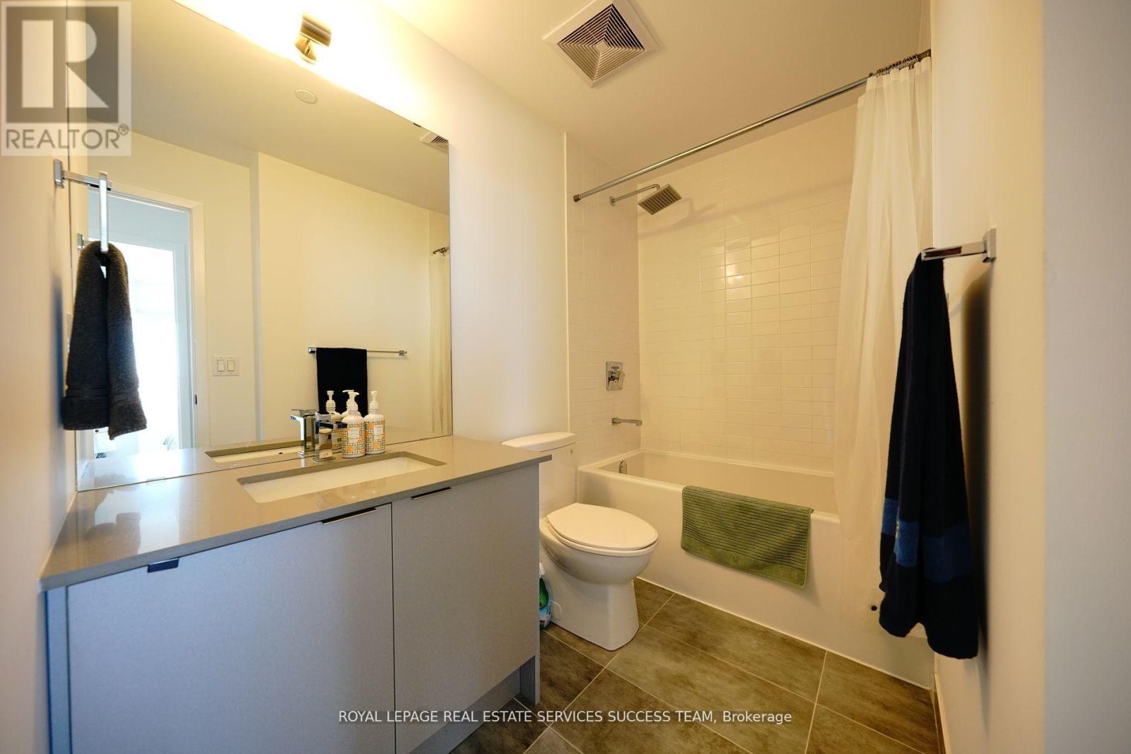 1301 - 2481 Taunton Road, Oakville, Ontario  L6H 3R7 - Photo 14 - W12453644