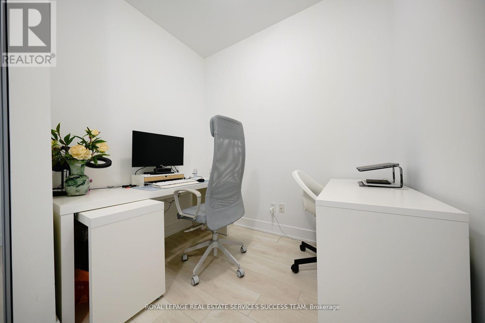 1301 - 2481 Taunton Road, Oakville, Ontario  L6H 3R7 - Photo 7 - W12453644