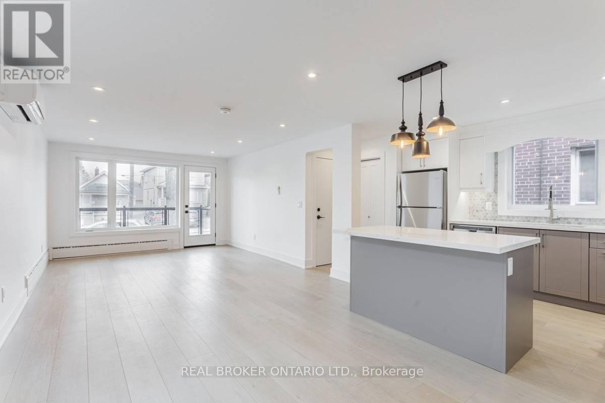 #2 - 185 BOWIE AVENUE, Toronto, Ontario