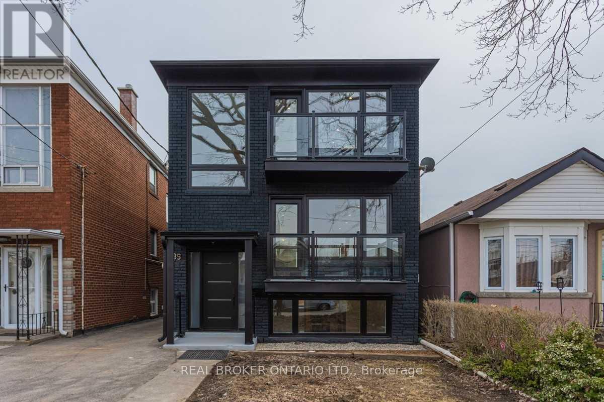 #2 - 185 Bowie Avenue, Toronto, Ontario  M6E 2R5 - Photo 12 - W12453656