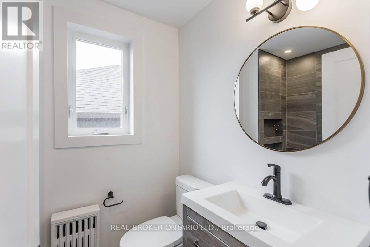 #2 - 185 Bowie Avenue, Toronto, Ontario  M6E 2R5 - Photo 3 - W12453656