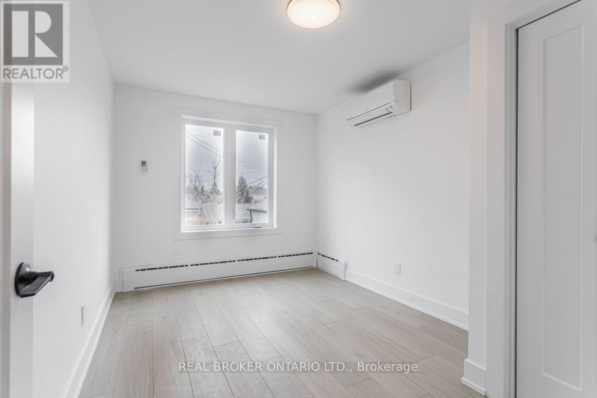 #2 - 185 Bowie Avenue, Toronto, Ontario  M6E 2R5 - Photo 4 - W12453656