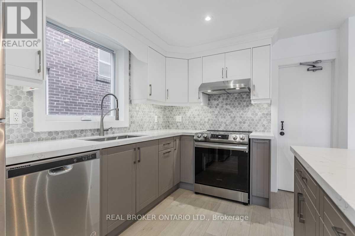 #2 - 185 Bowie Avenue, Toronto, Ontario  M6E 2R5 - Photo 5 - W12453656