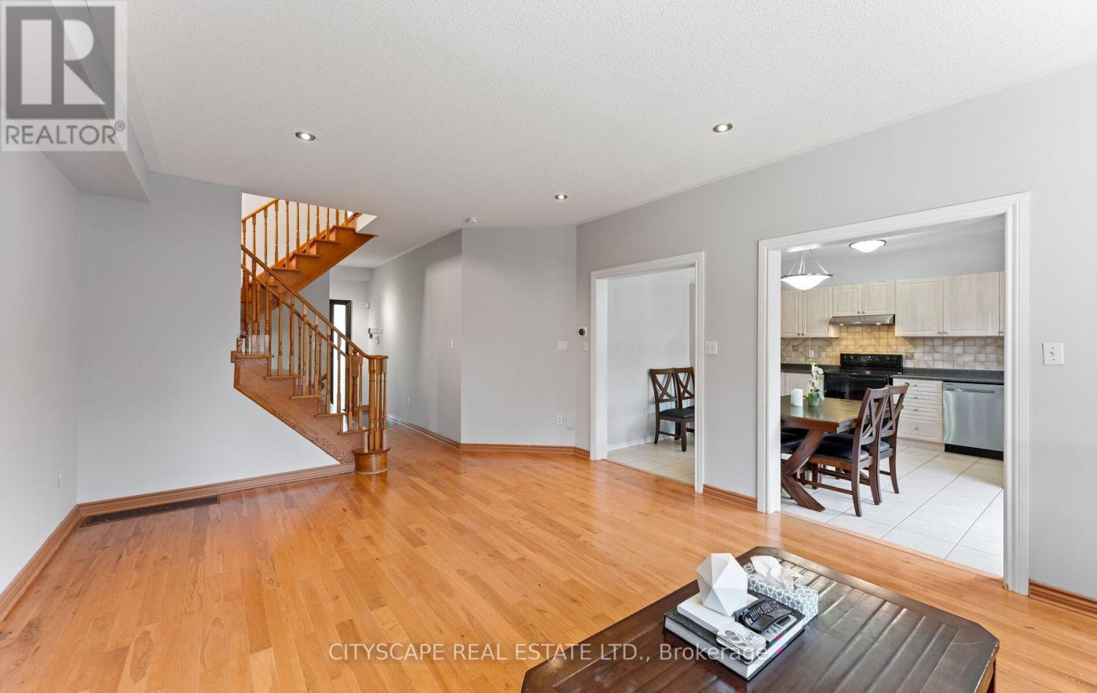 5760 Raftsman Cove Street, Mississauga (Churchill Meadows), Ontario  L5M 7B3 - Photo 12 - W12453661