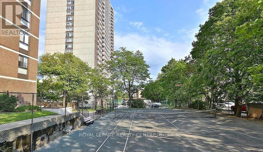 1004 - 3170 Kirwin Avenue, Mississauga, Ontario  L5A 3R1 - Photo 18 - W12453669
