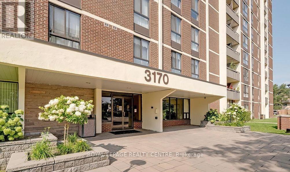 1004 - 3170 Kirwin Avenue, Mississauga, Ontario  L5A 3R1 - Photo 2 - W12453669