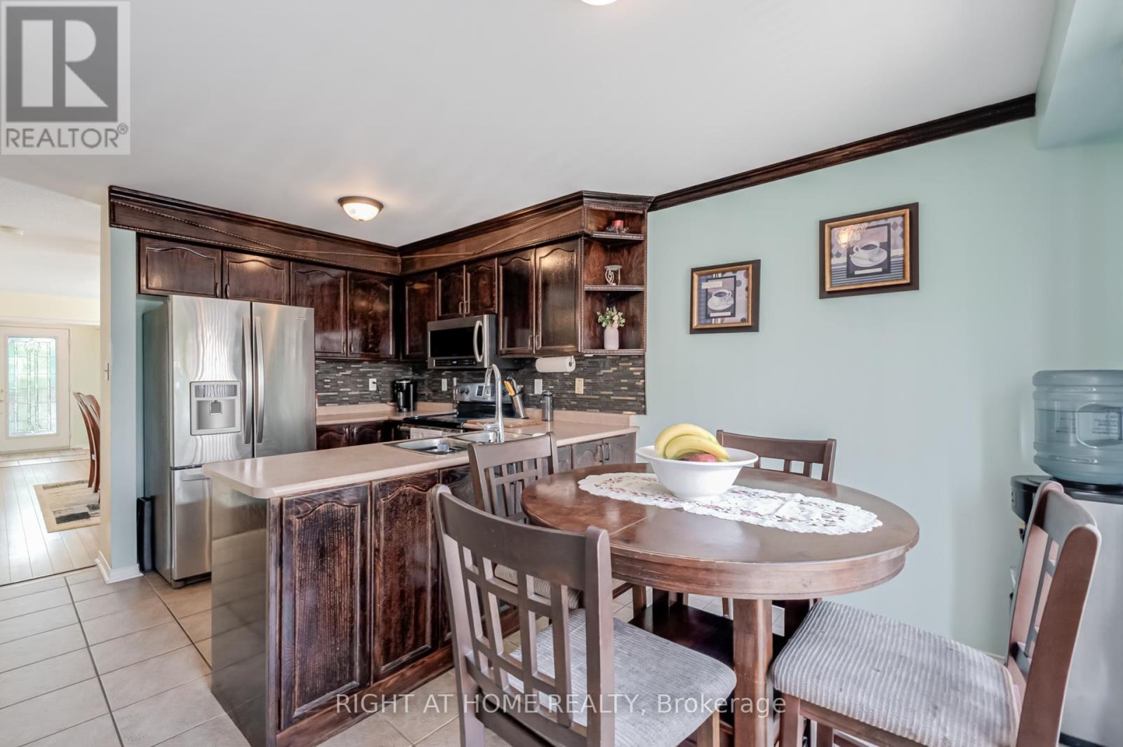 12 Joywill Court, Brampton (Fletcher's Meadow), Ontario  L7A 3T8 - Photo 16 - W12453679