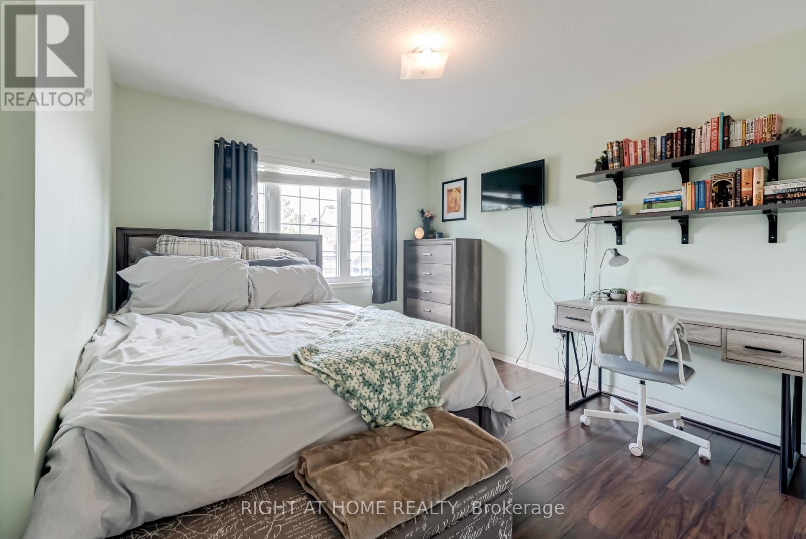 12 Joywill Court, Brampton (Fletcher's Meadow), Ontario  L7A 3T8 - Photo 31 - W12453679