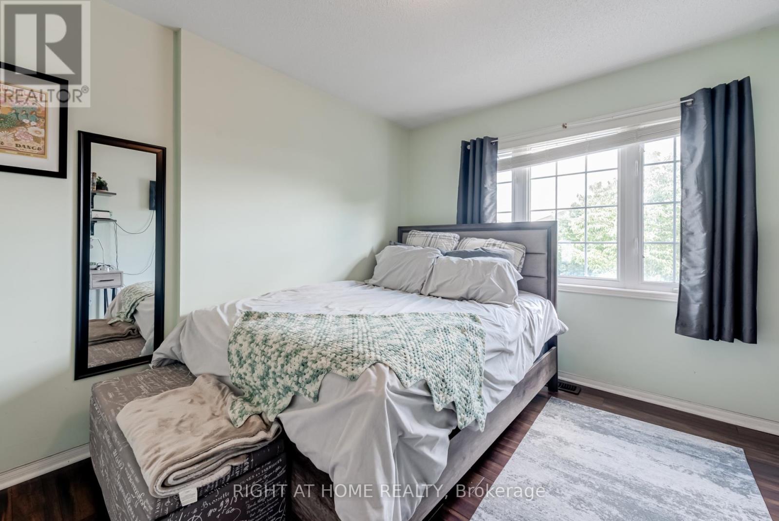 12 Joywill Court, Brampton (Fletcher's Meadow), Ontario  L7A 3T8 - Photo 32 - W12453679
