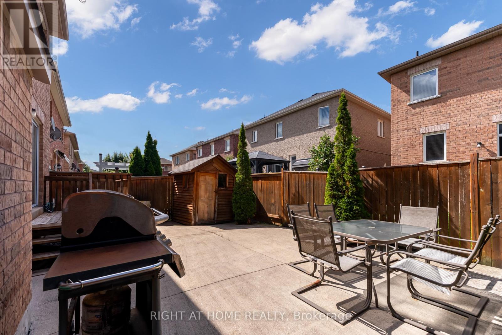 12 Joywill Court, Brampton (Fletcher's Meadow), Ontario  L7A 3T8 - Photo 46 - W12453679