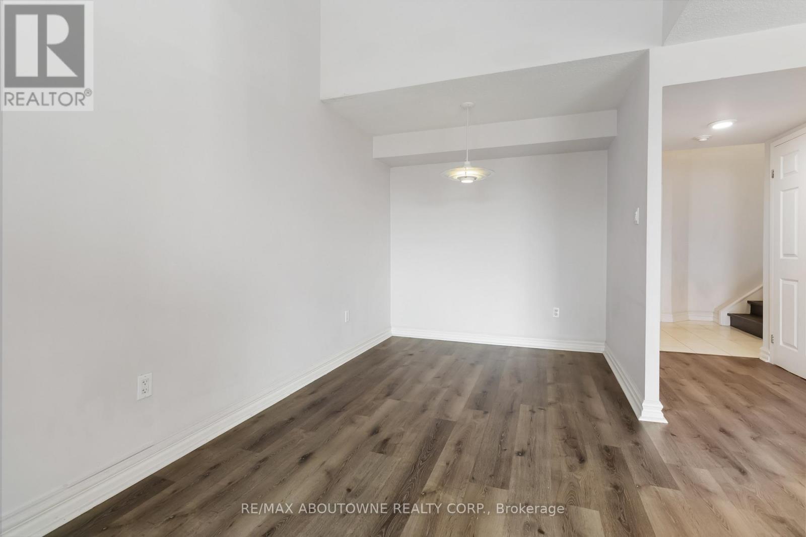 403 - 221 Robinson Street, Oakville, Ontario  L6J 7N9 - Photo 17 - W12453687
