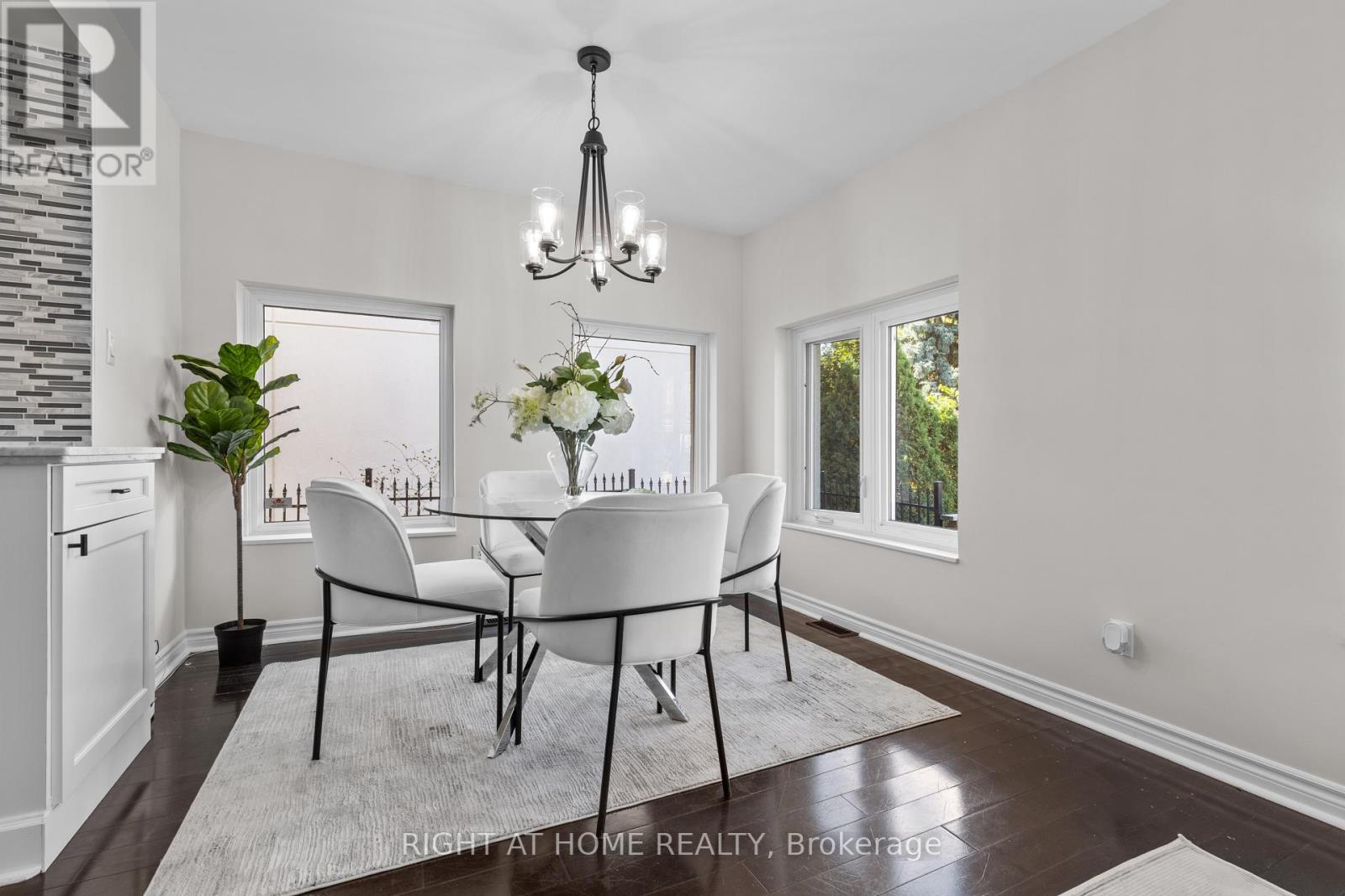 10 Haliburton Avenue, Toronto (Islington-City Centre West), Ontario  M9B 4Y2 - Photo 17 - W12453689