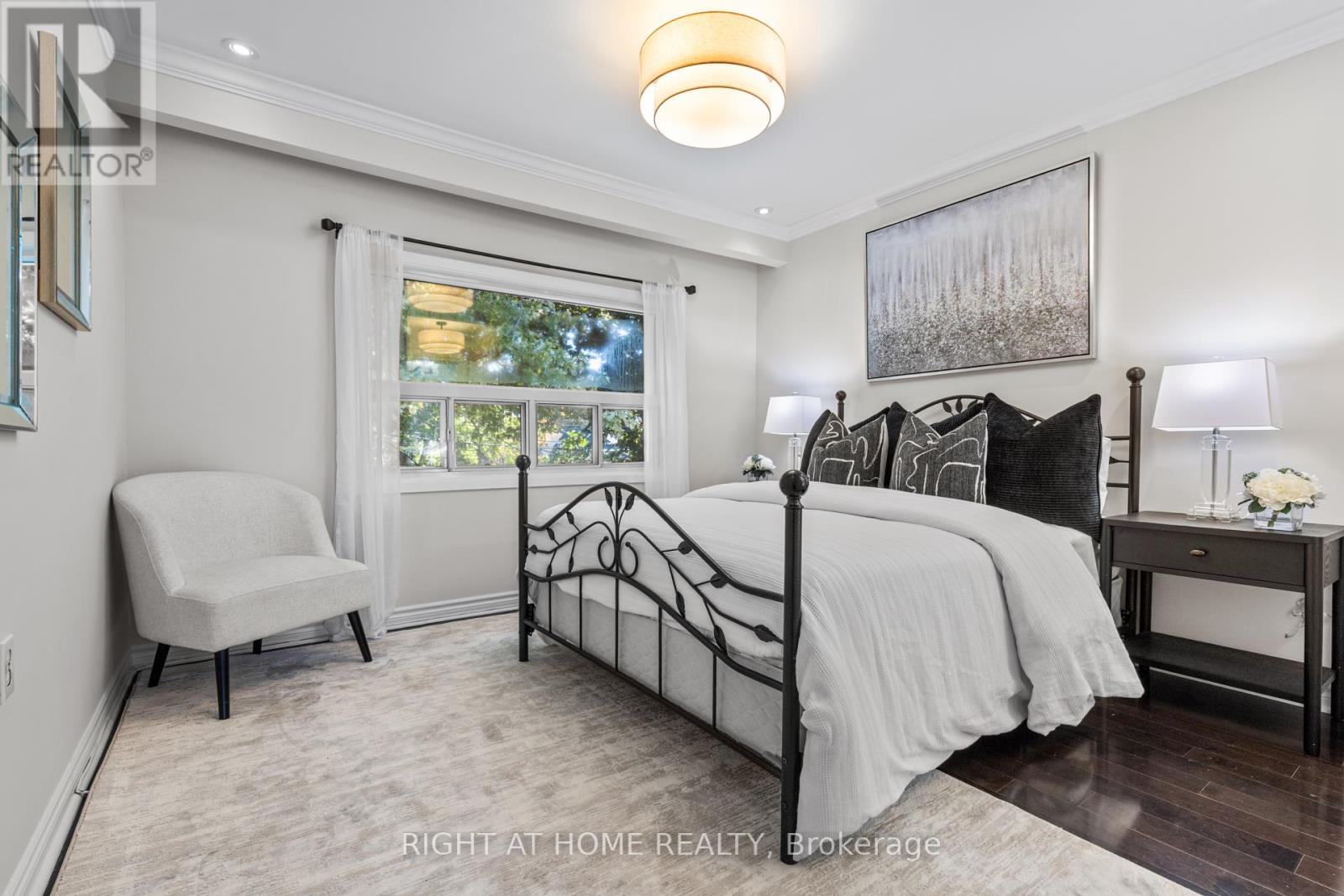 10 Haliburton Avenue, Toronto (Islington-City Centre West), Ontario  M9B 4Y2 - Photo 31 - W12453689