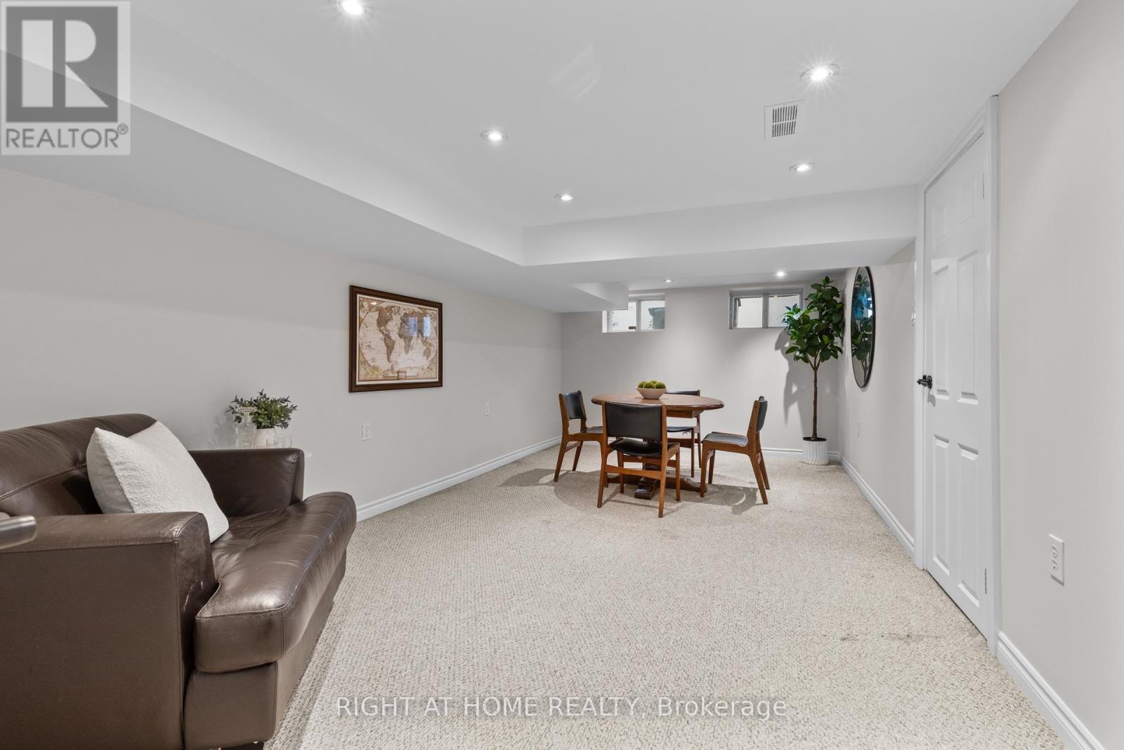 10 Haliburton Avenue, Toronto (Islington-City Centre West), Ontario  M9B 4Y2 - Photo 33 - W12453689