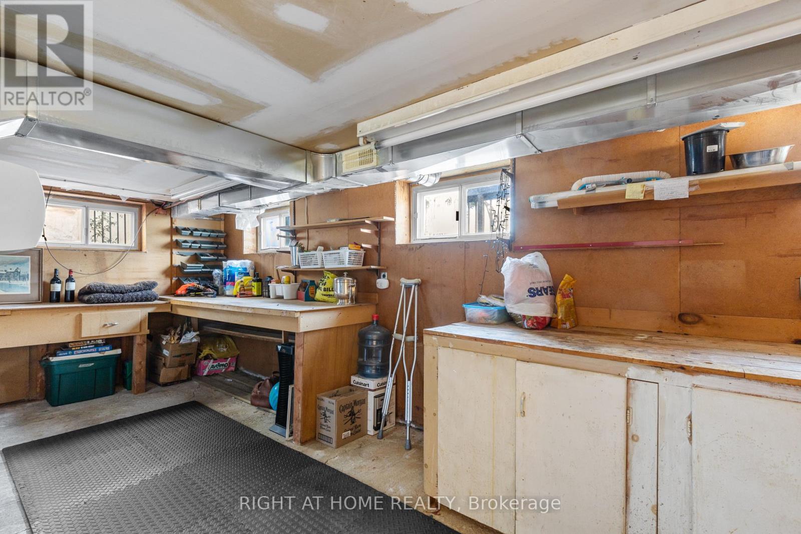 10 Haliburton Avenue, Toronto (Islington-City Centre West), Ontario  M9B 4Y2 - Photo 37 - W12453689