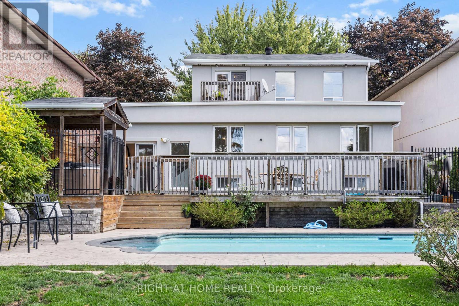 10 Haliburton Avenue, Toronto (Islington-City Centre West), Ontario  M9B 4Y2 - Photo 43 - W12453689