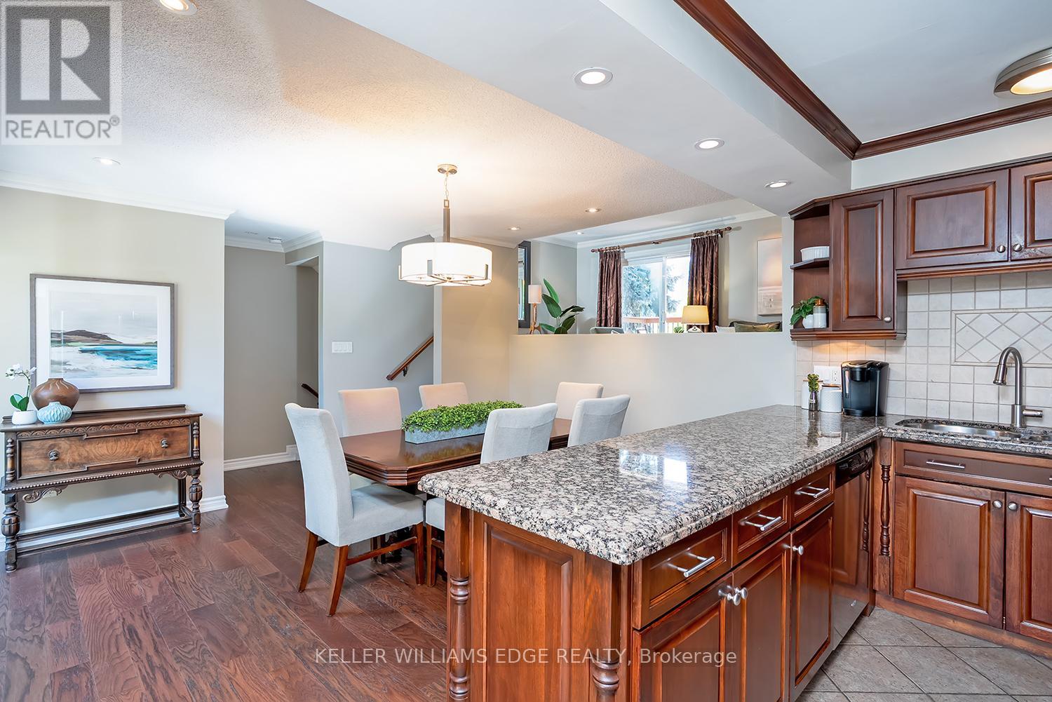 2100 Worthington Drive, Oakville, Ontario  L6L 1E3 - Photo 11 - W12453690
