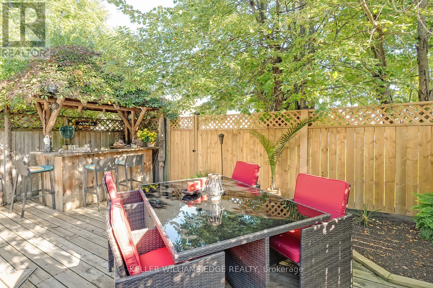 2100 Worthington Drive, Oakville, Ontario  L6L 1E3 - Photo 32 - W12453690