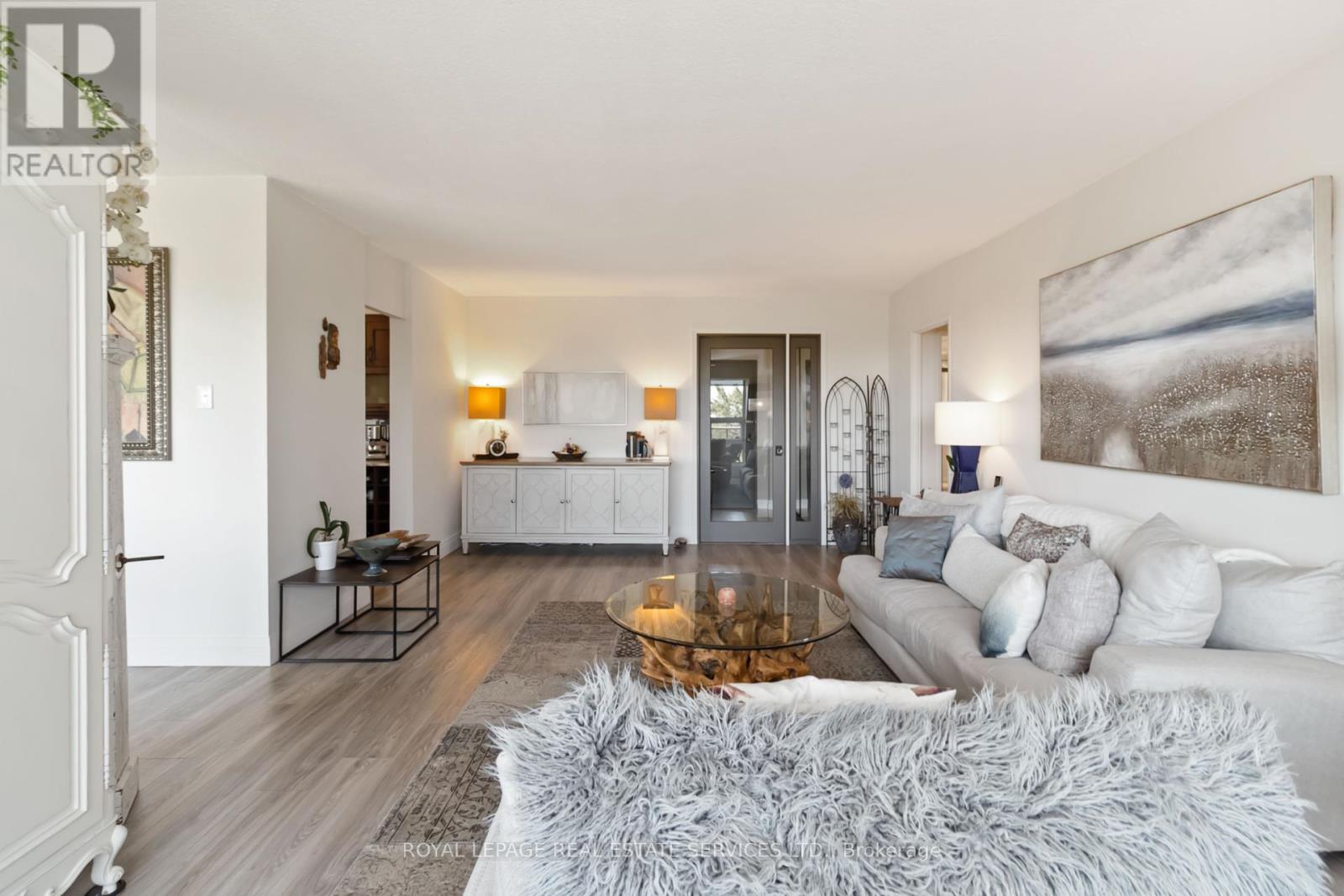 602 - 1359 White Oaks Boulevard, Oakville (Fa Falgarwood), Ontario  L6H 2R8 - Photo 12 - W12453696