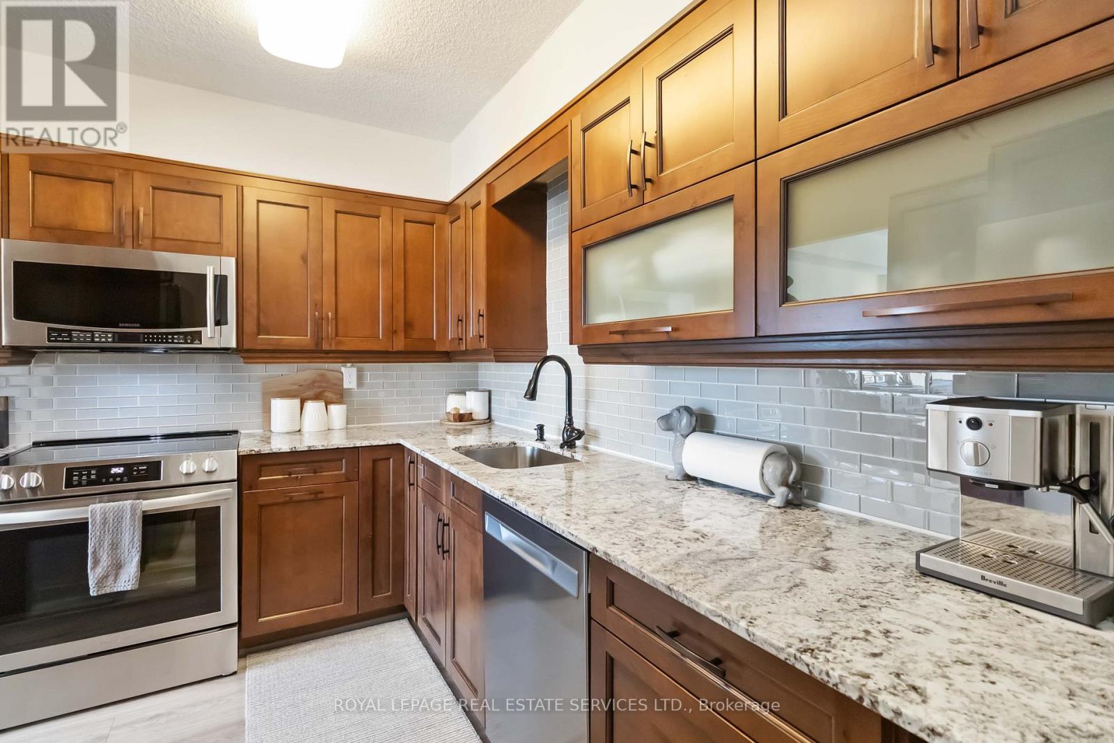 602 - 1359 White Oaks Boulevard, Oakville (Fa Falgarwood), Ontario  L6H 2R8 - Photo 17 - W12453696
