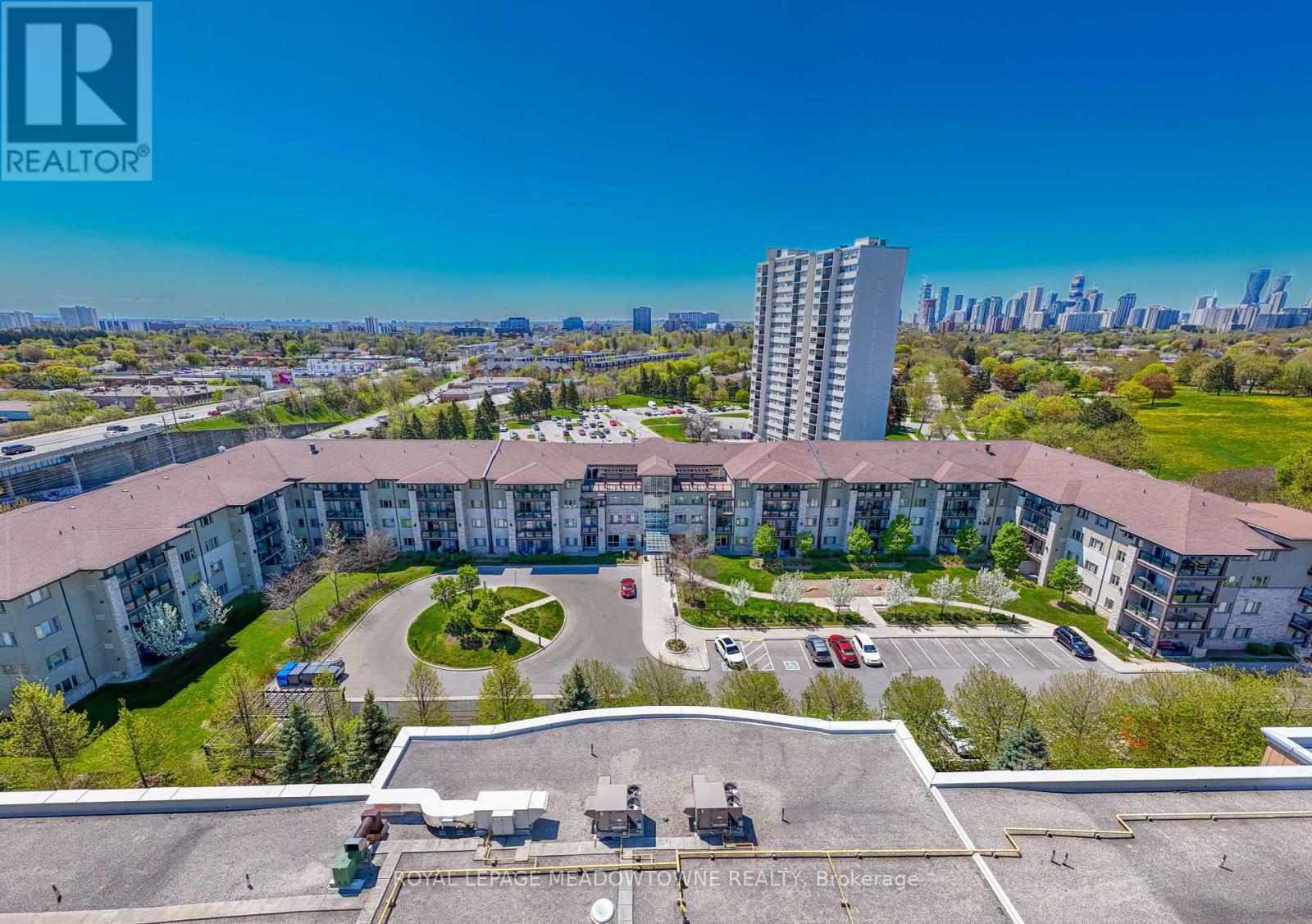 125 - 570 LOLITA GARDENS, Mississauga, Ontario