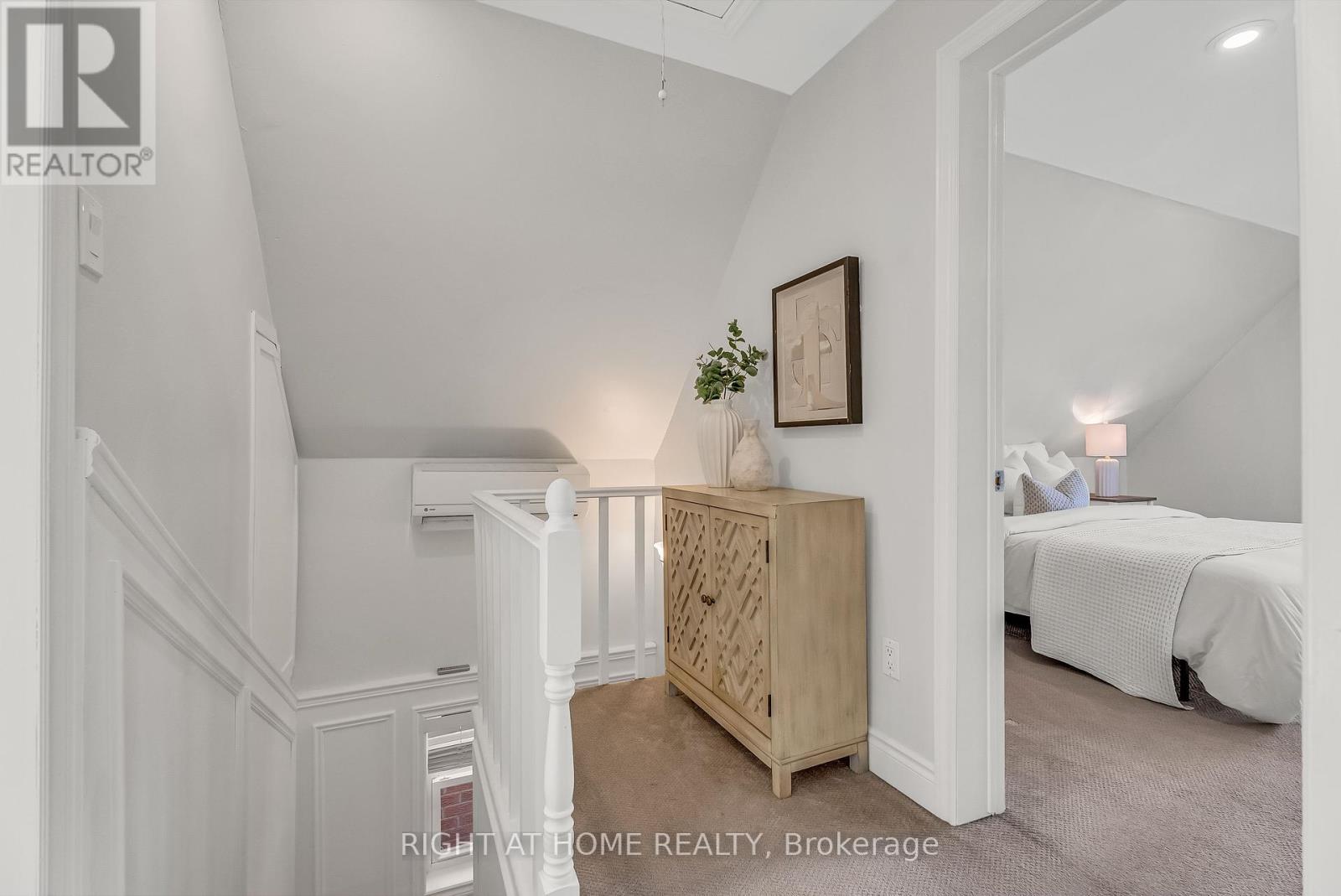 232 Sixth Street, Toronto (New Toronto), Ontario  M8V 3A7 - Photo 17 - W12453716