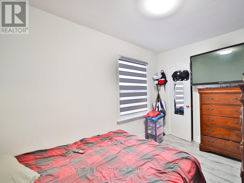 47 Brisco Street, Brampton (Brampton North), Ontario  L6V 1X1 - Photo 15 - W12453748