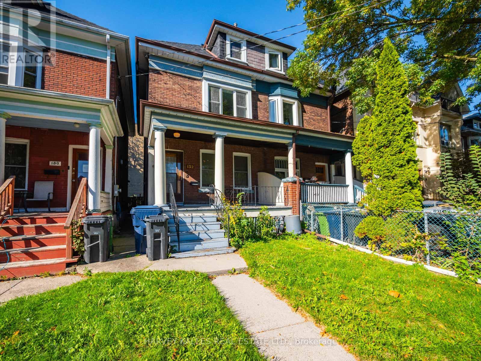132 Close Avenue, Toronto, Ontario  M6K 2V5 - Photo 2 - W12453756