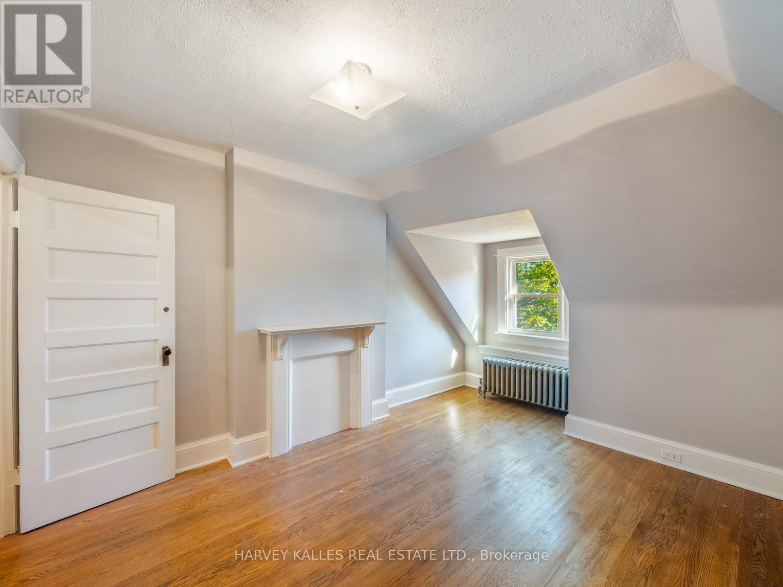 132 Close Avenue, Toronto, Ontario  M6K 2V5 - Photo 39 - W12453756