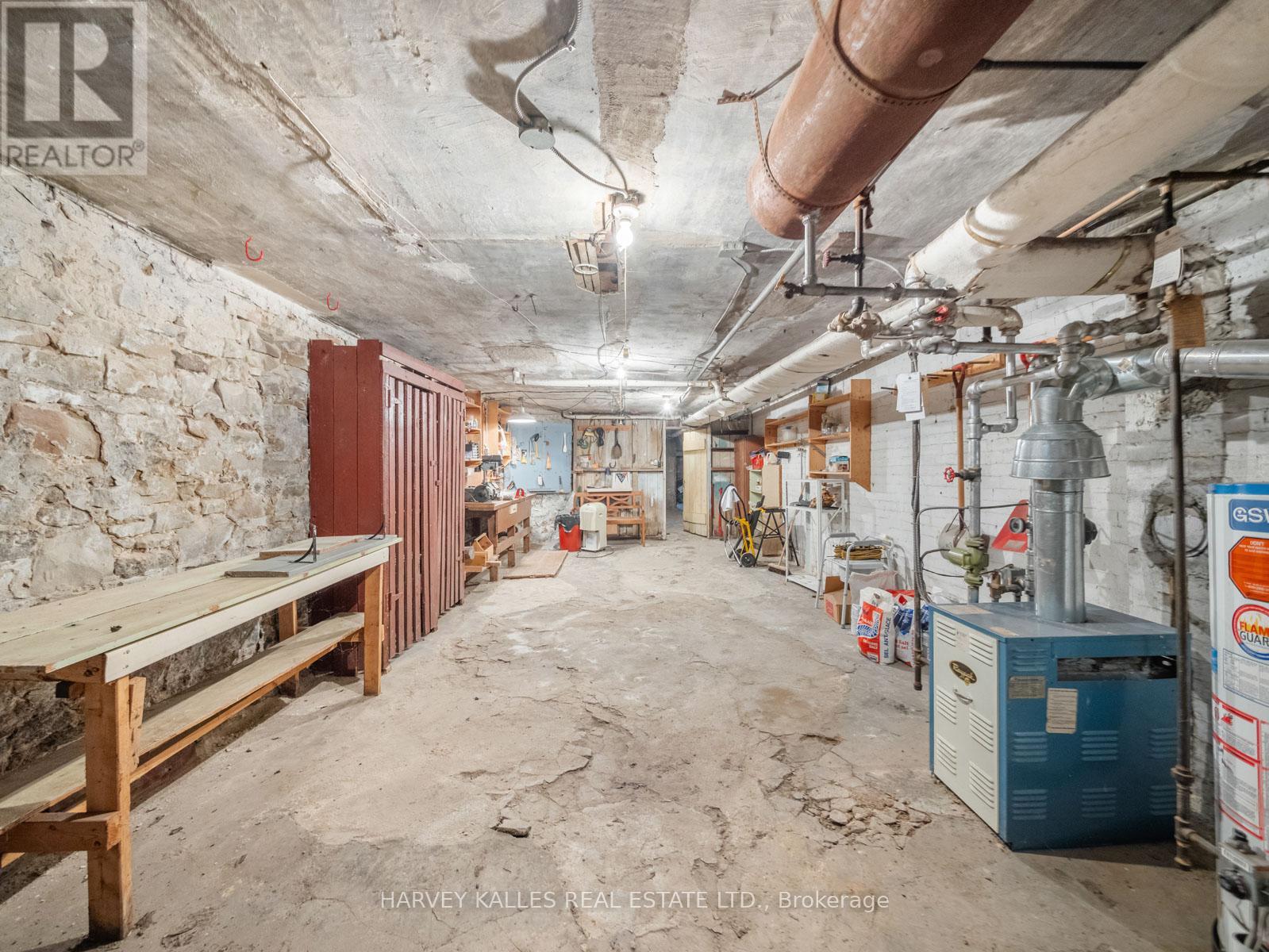 132 Close Avenue, Toronto, Ontario  M6K 2V5 - Photo 43 - W12453756