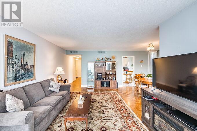 217 - 1333 Bloor Street, Mississauga (Applewood), Ontario  L4Y 3T6 - Photo 17 - W12453769