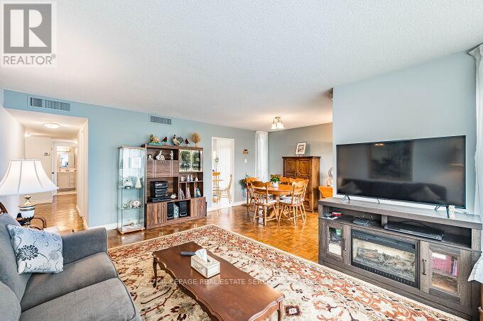 217 - 1333 Bloor Street, Mississauga (Applewood), Ontario  L4Y 3T6 - Photo 18 - W12453769