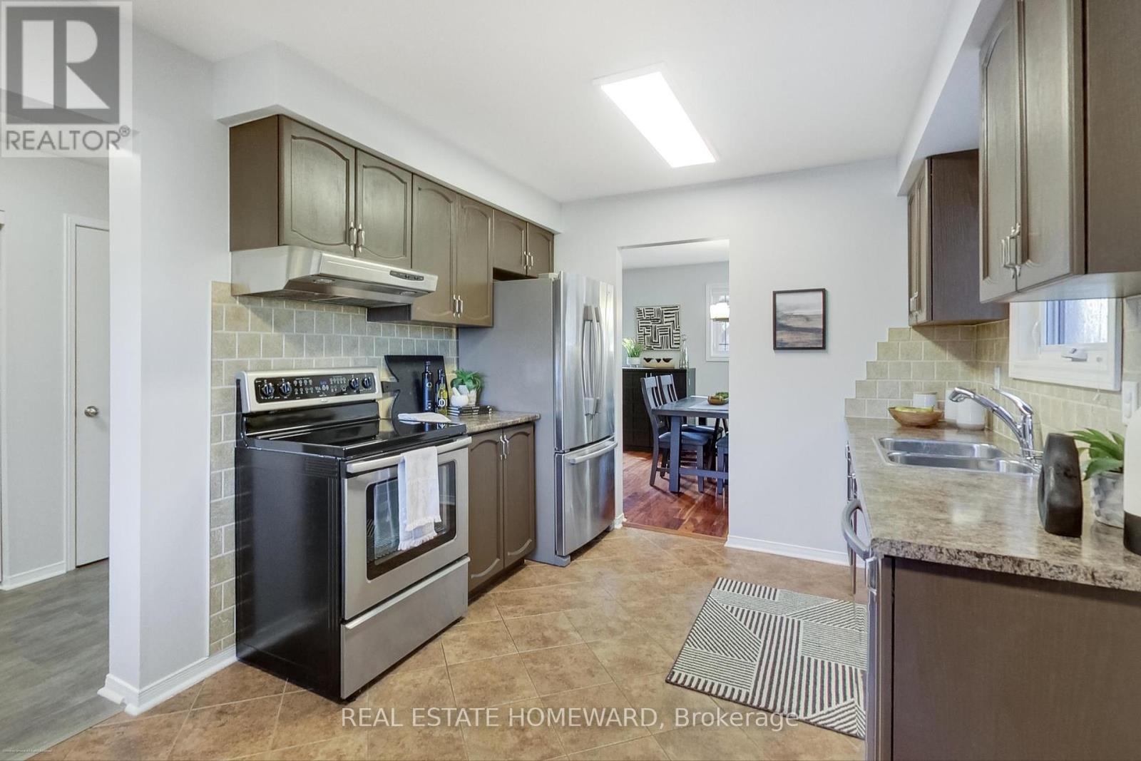 3161 Osbourne Road, Mississauga (Erin Mills), Ontario  L5L 4A3 - Photo 15 - W12453771