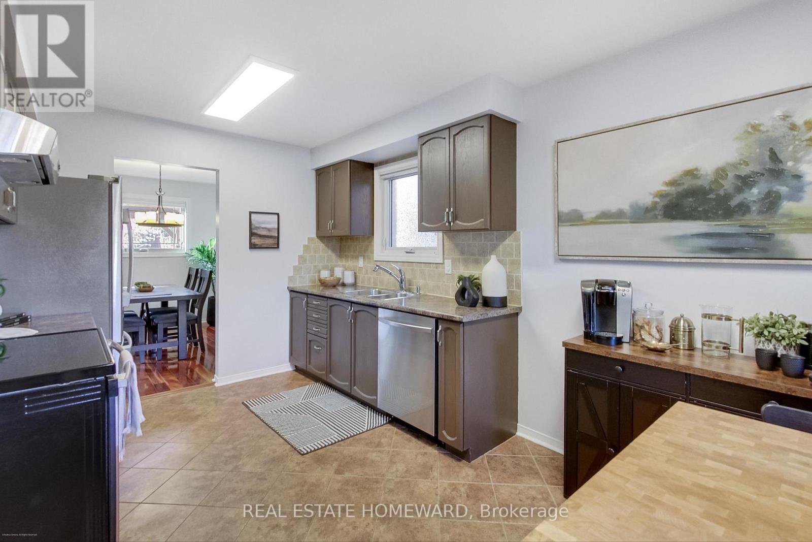 3161 Osbourne Road, Mississauga (Erin Mills), Ontario  L5L 4A3 - Photo 16 - W12453771
