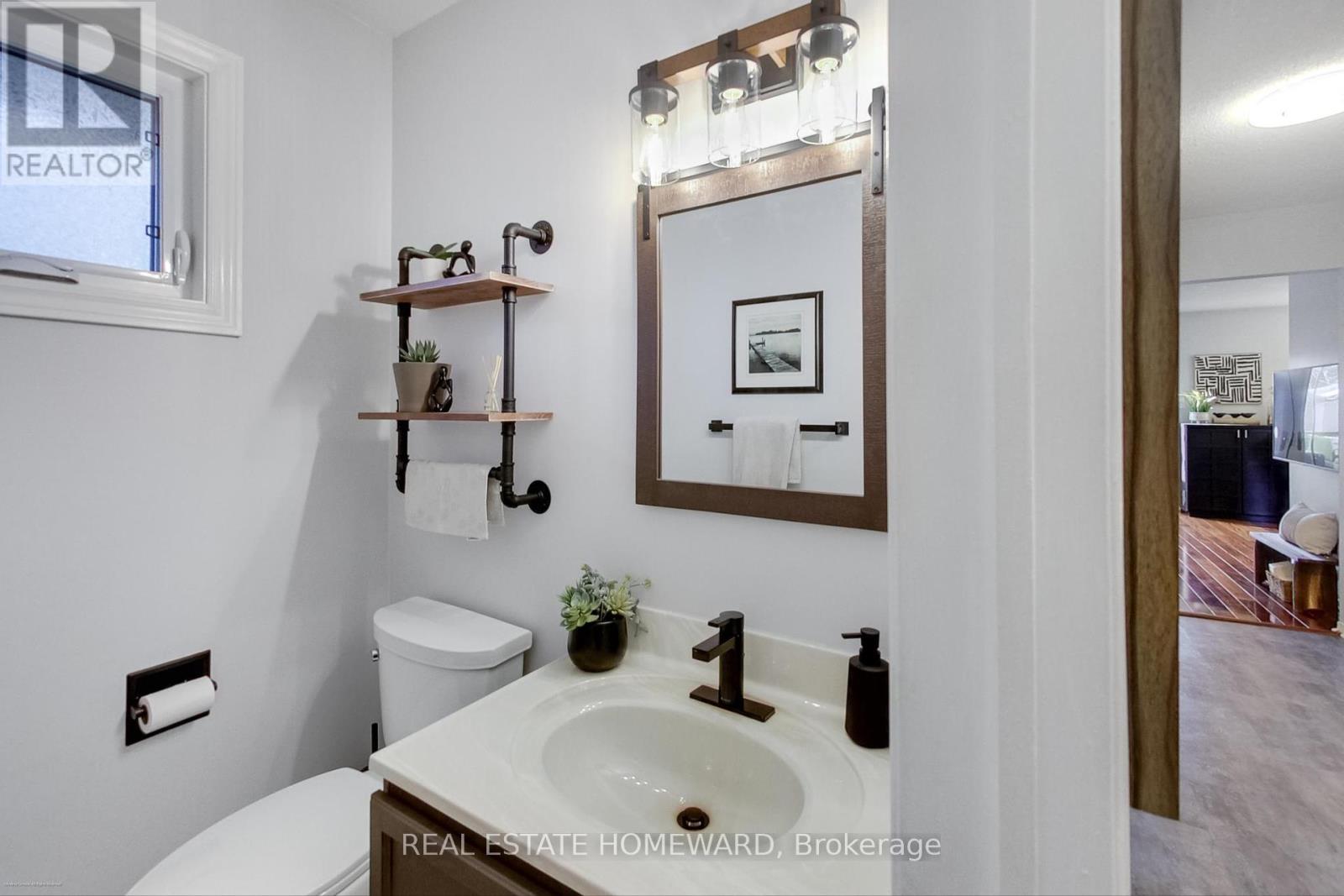 3161 Osbourne Road, Mississauga (Erin Mills), Ontario  L5L 4A3 - Photo 19 - W12453771