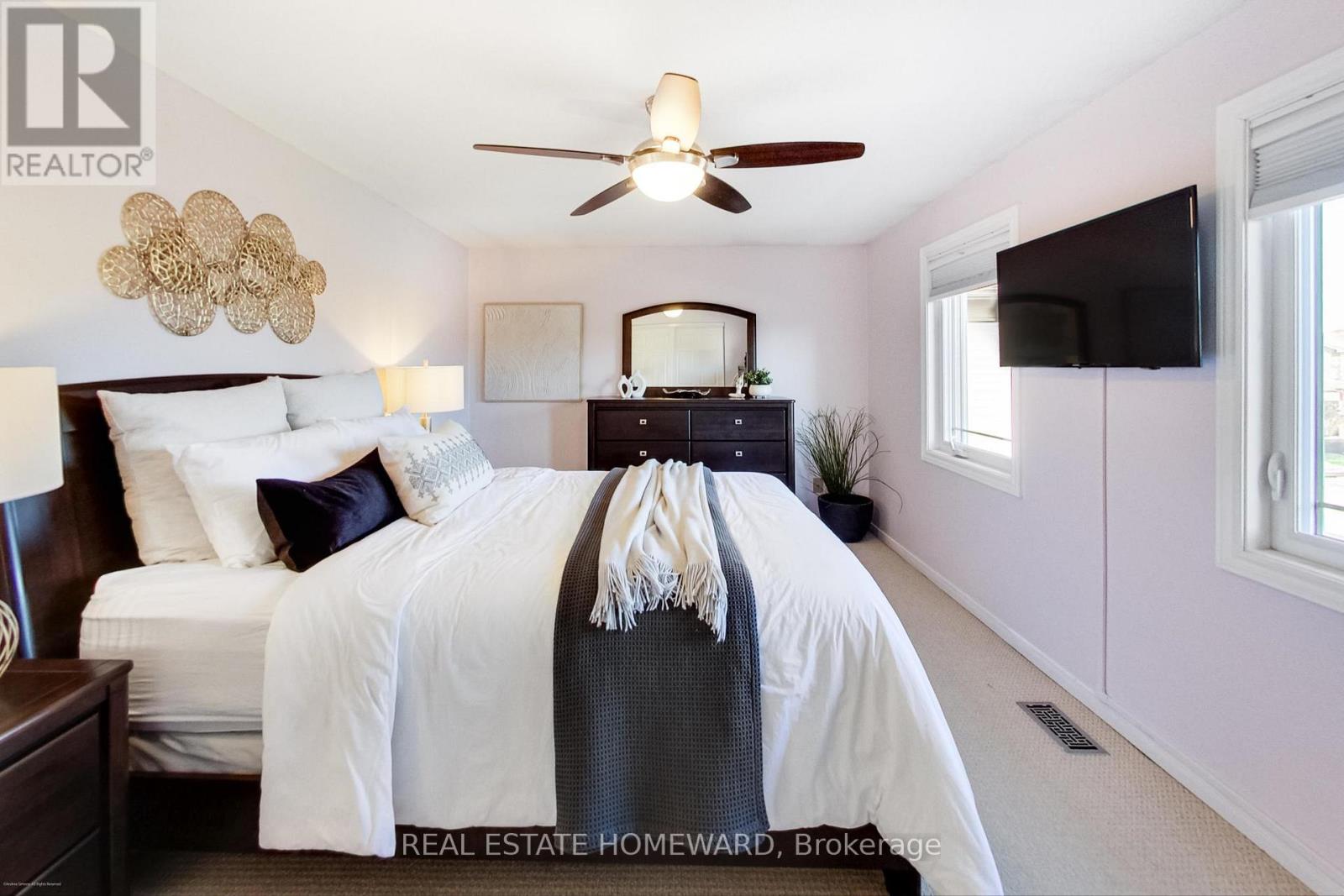 3161 Osbourne Road, Mississauga (Erin Mills), Ontario  L5L 4A3 - Photo 21 - W12453771
