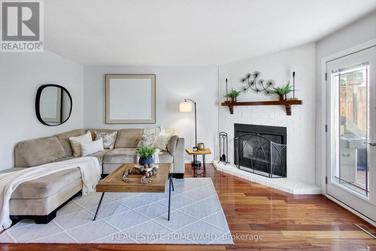 3161 Osbourne Road, Mississauga (Erin Mills), Ontario  L5L 4A3 - Photo 6 - W12453771