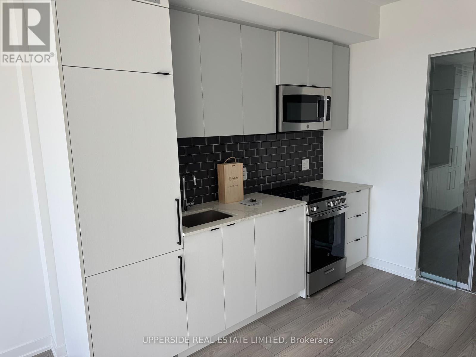814 - 285 Dufferin Street E, Toronto, Ontario  M6K 0J2 - Photo 3 - W12453788