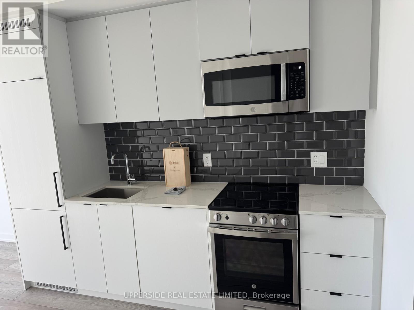814 - 285 Dufferin Street E, Toronto, Ontario  M6K 0J2 - Photo 4 - W12453788
