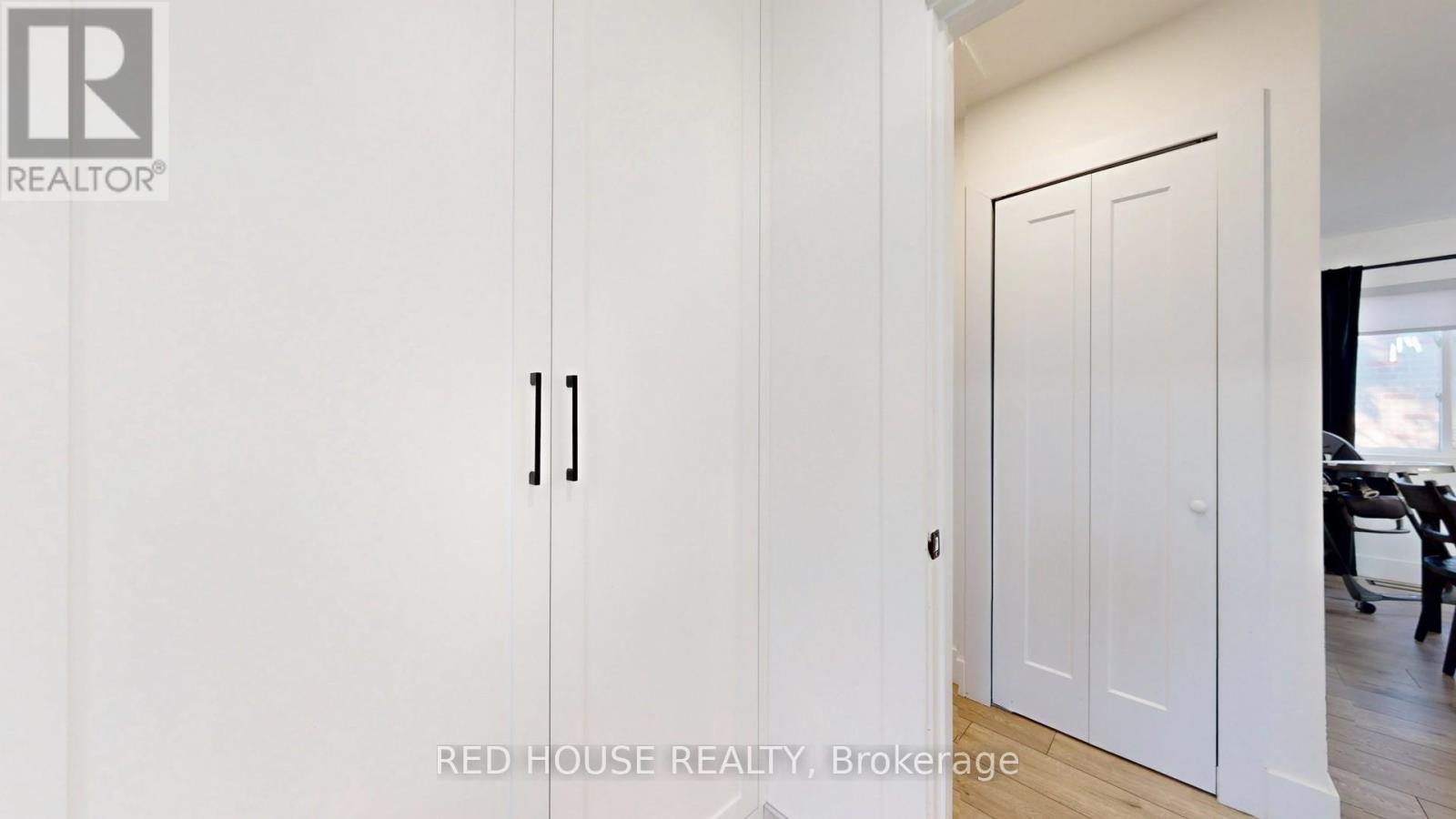 Upper - 22 Gladsmore Crescent, Toronto, Ontario  M9W 3Y9 - Photo 23 - W12453796