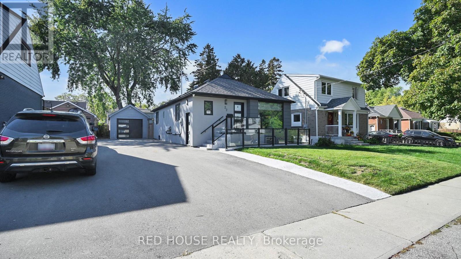 Upper - 22 Gladsmore Crescent, Toronto, Ontario  M9W 3Y9 - Photo 32 - W12453796