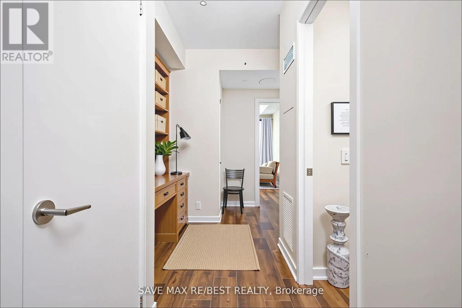 807 - 10 Park Lawn Road, Toronto (Mimico), Ontario  M8V 0H9 - Photo 2 - W12453799