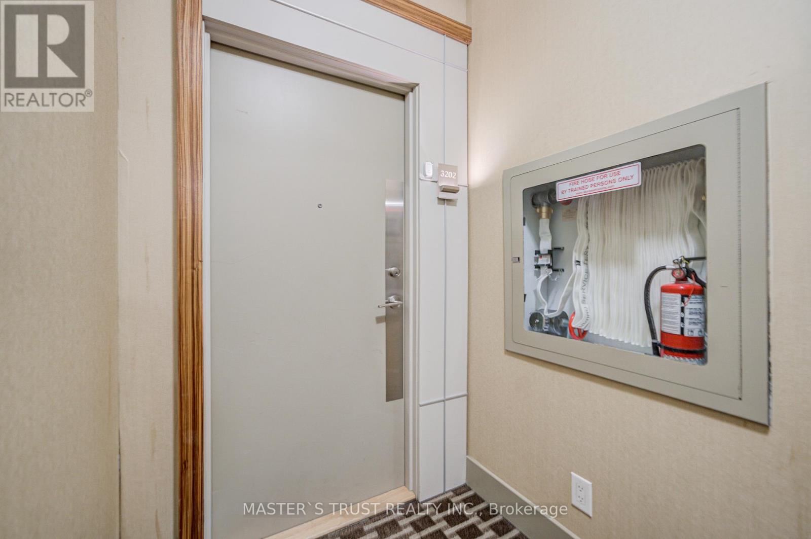 3202 - 16 Brookers Lane, Toronto, Ontario  M8V 0A5 - Photo 9 - W12453812