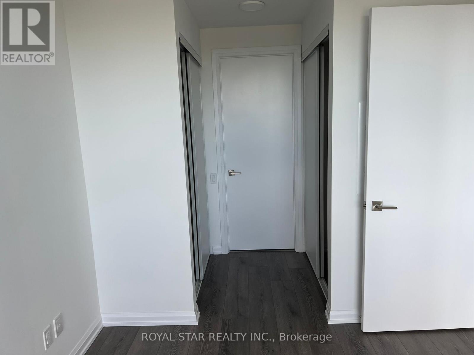 310 - 4208 Dundas Street W, Toronto, Ontario  M8X 0B1 - Photo 5 - W12453825